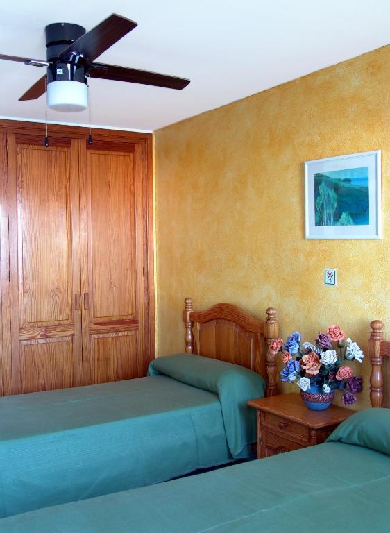 Apartamentos Playa Es Cana Bilik gambar